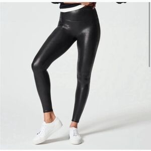 SPANX black faux leather leggings size LG